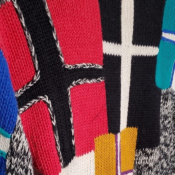 Basquiat-Inspired 80s Eclectic Geometric Multicolor Sweater with Deep V-Neck - Picture 11 of 12